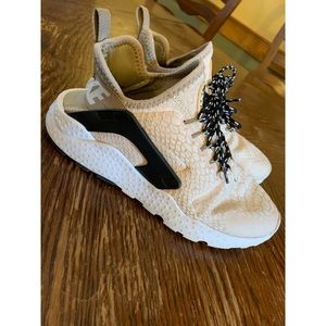 Nike Air Huarache